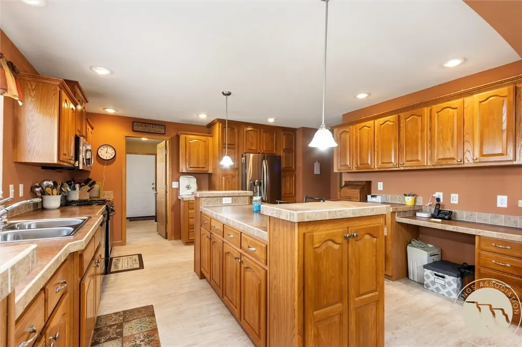 10088 Us Highway 212 Joliet MT 59041