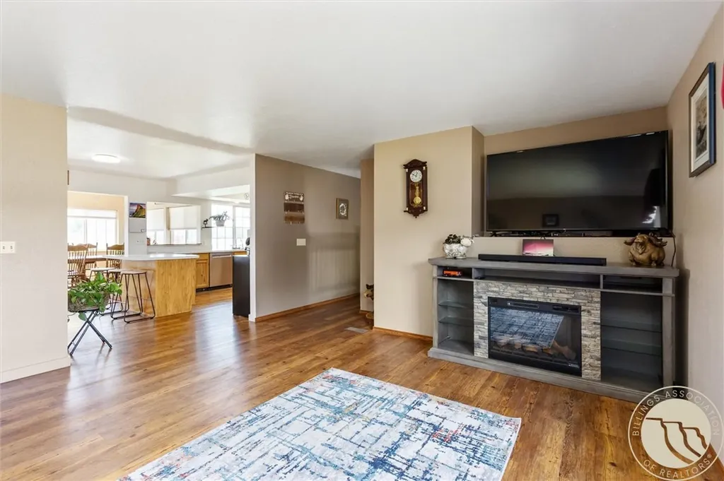 10088 Us Highway 212 Joliet MT 59041
