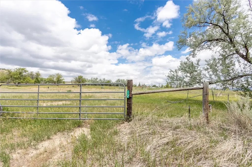 12 Gebo Road Fromberg MT 59029