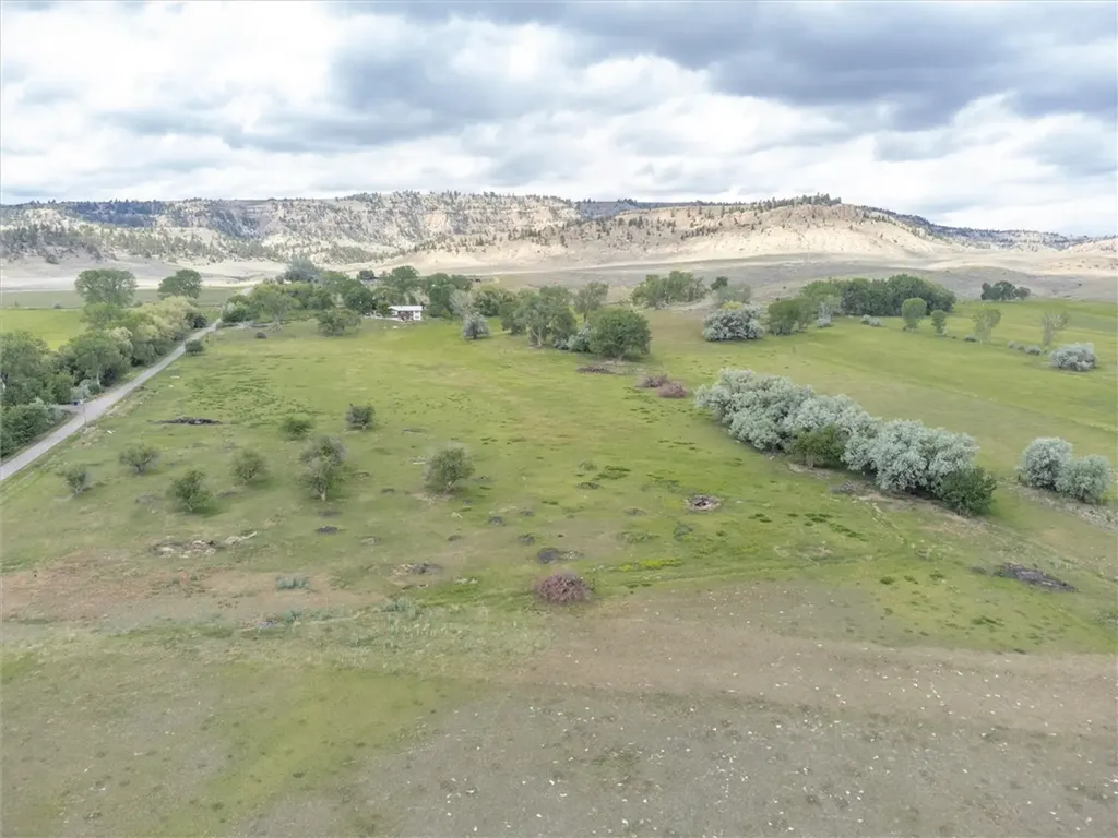 12 Gebo Road Fromberg MT 59029