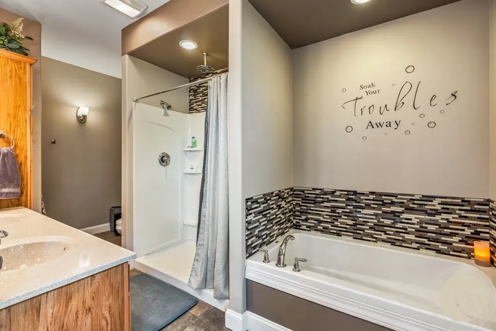 50 Autumn Road Park City MT 59063