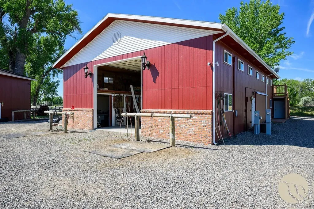 1650 Nahmis Avenue Huntley MT 59037