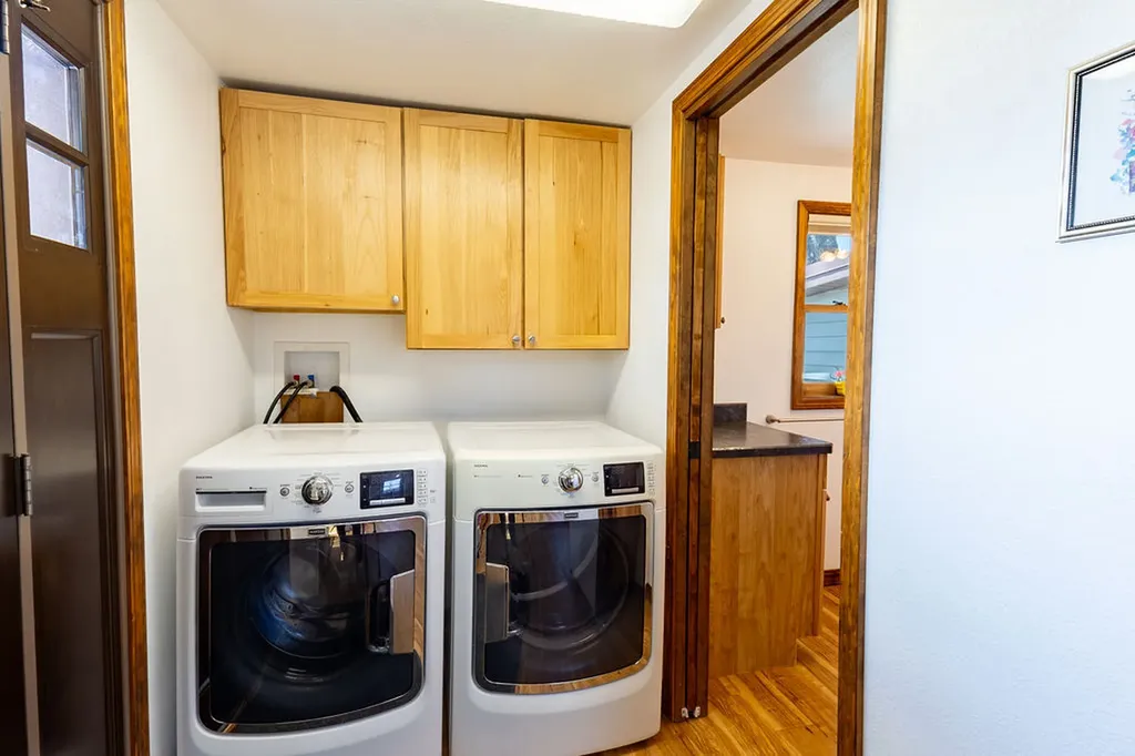 6108 Kirby Road Shepherd MT 59079