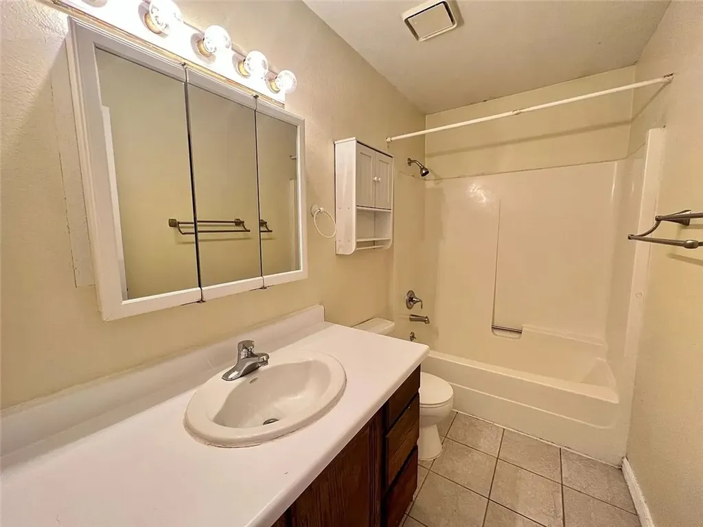 1037 Caroline Street Billings MT 59105