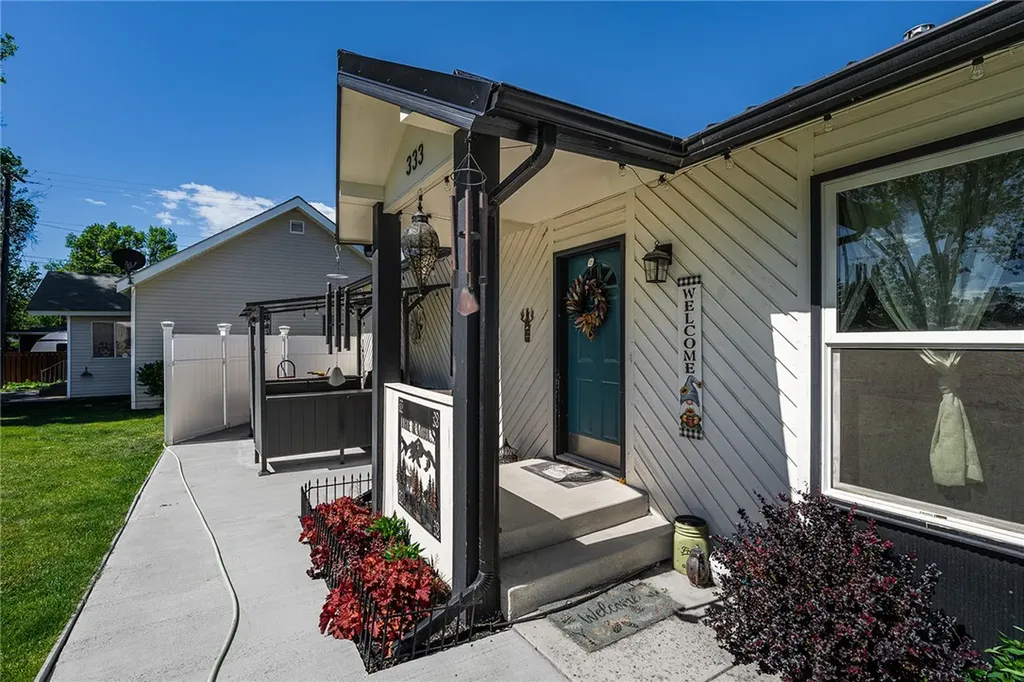 331 & 333 N. Quarry Street Columbus MT 59019