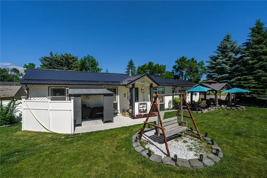 331 & 333 N. Quarry Street Columbus MT 59019