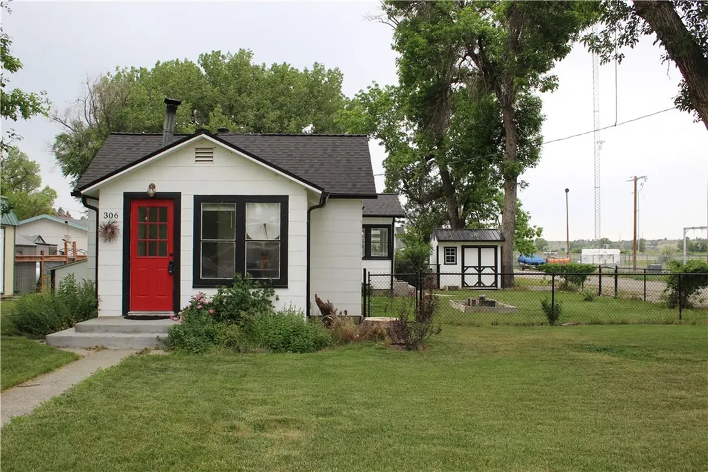 306 2nd Street Custer MT 59024