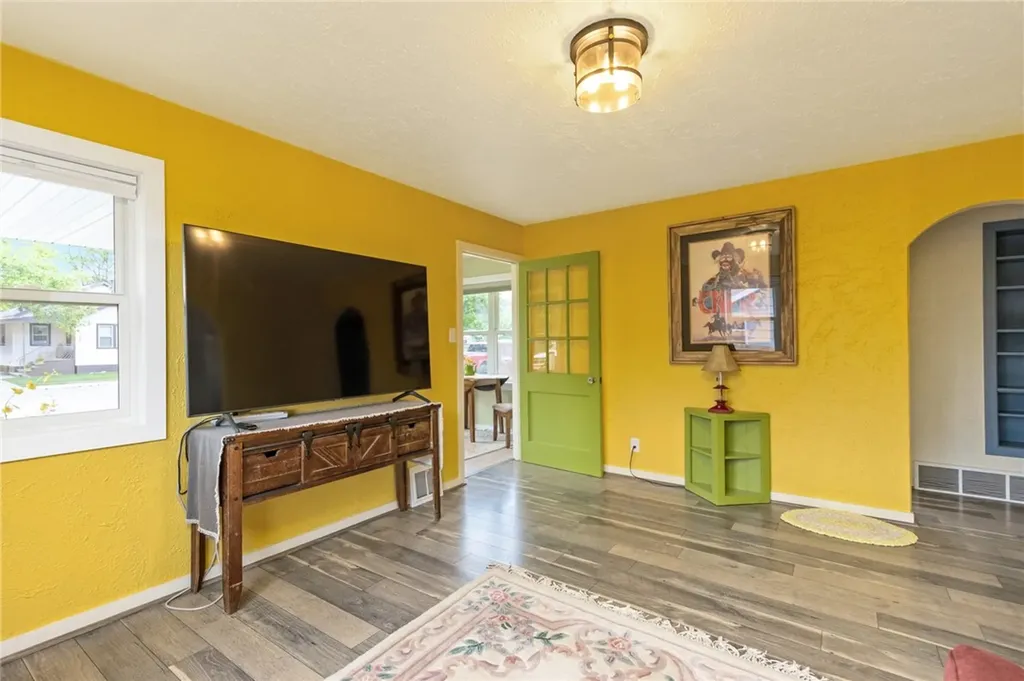 814 1st Street W Roundup MT 59072