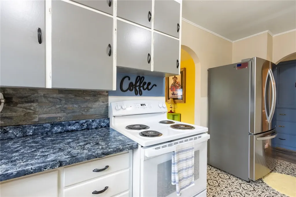 814 1st Street W Roundup MT 59072