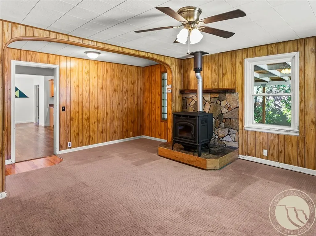 326 N 3rd Street Columbus MT 59019