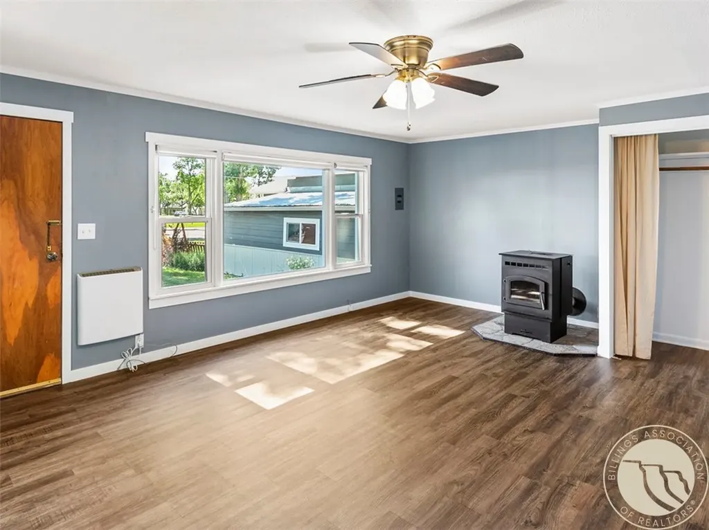 326 N 3rd Street Columbus MT 59019