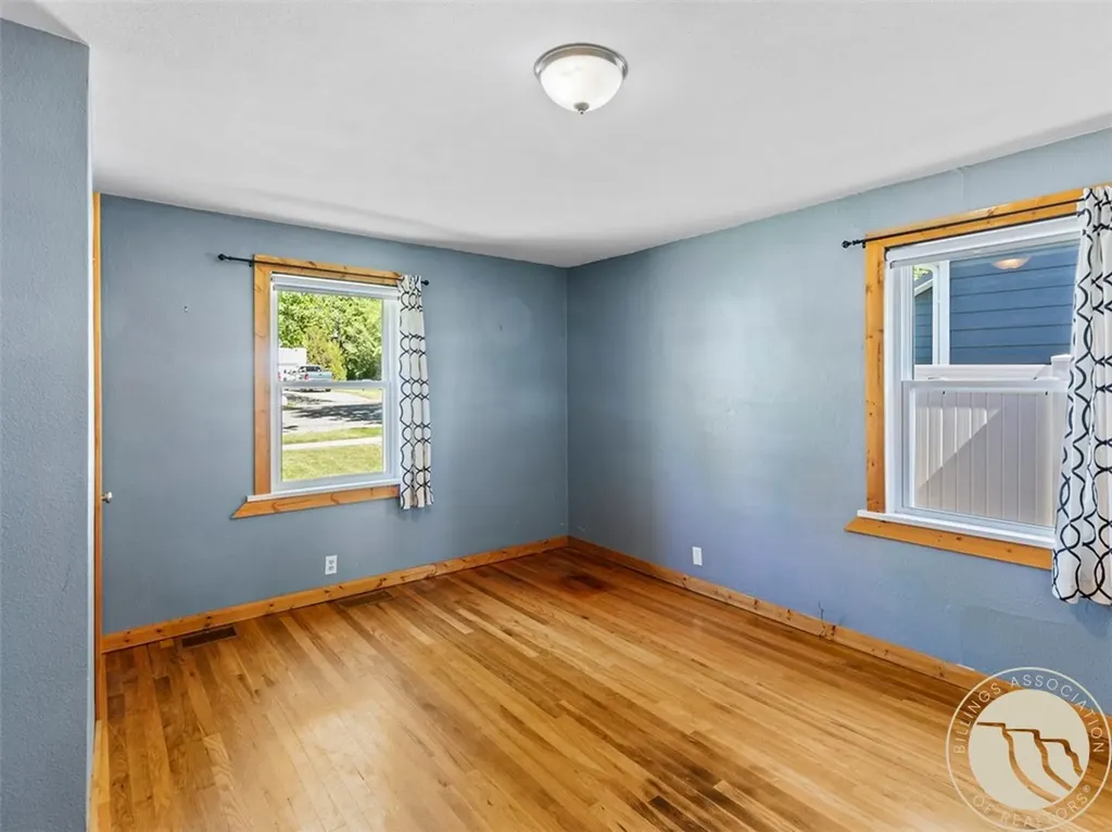 326 N 3rd Street Columbus MT 59019