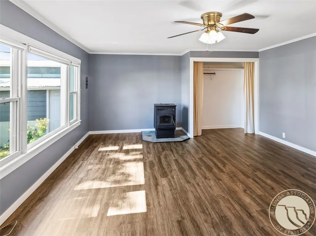 326 N 3rd Street Columbus MT 59019