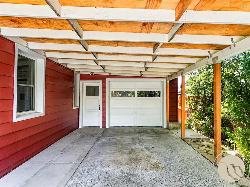 326 N 3rd Street Columbus MT 59019