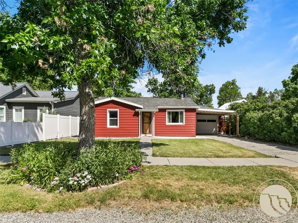 326 N 3rd Street Columbus MT 59019