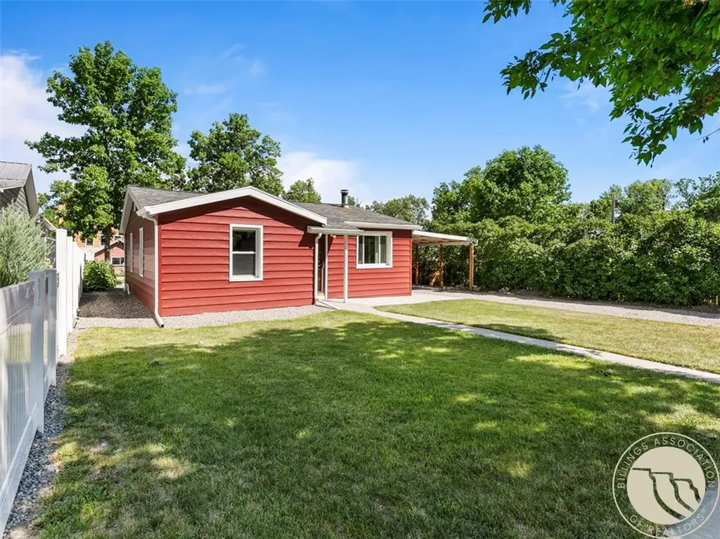 326 N 3rd Street Columbus MT 59019
