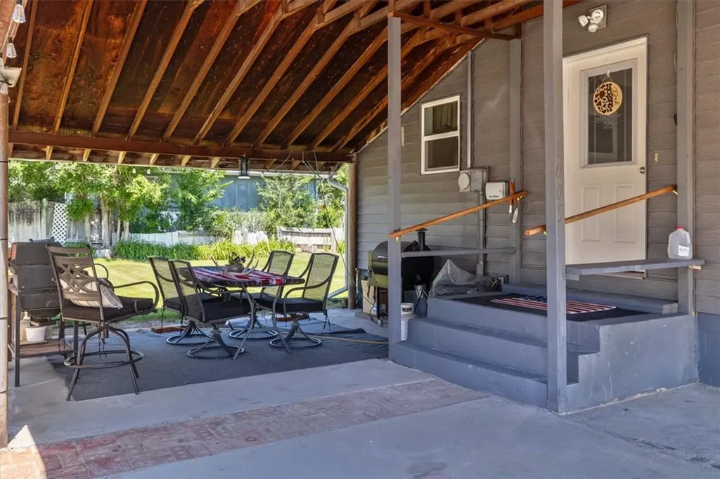 1005 4th Street W Roundup MT 59072