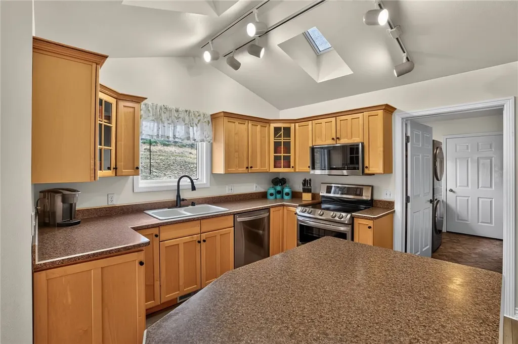 21 Grill Road Joliet MT 59041