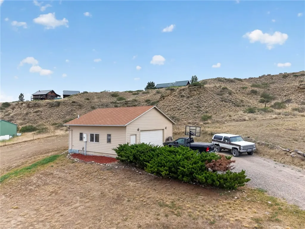 21 Grill Road Joliet MT 59041