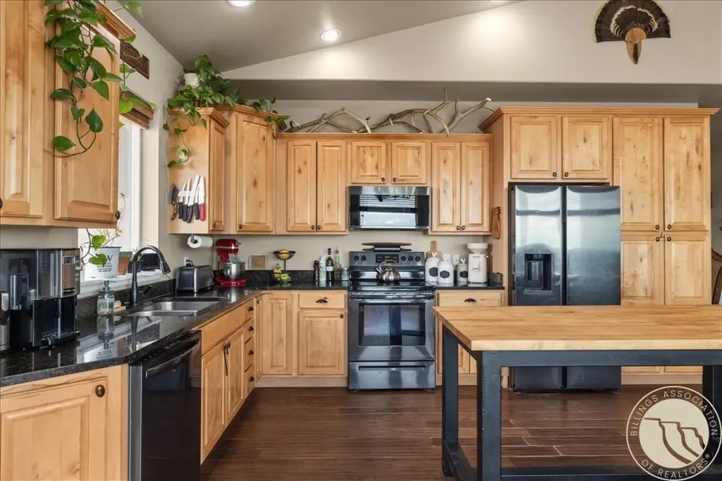 13605 N Ranchairo Road Molt MT 59057