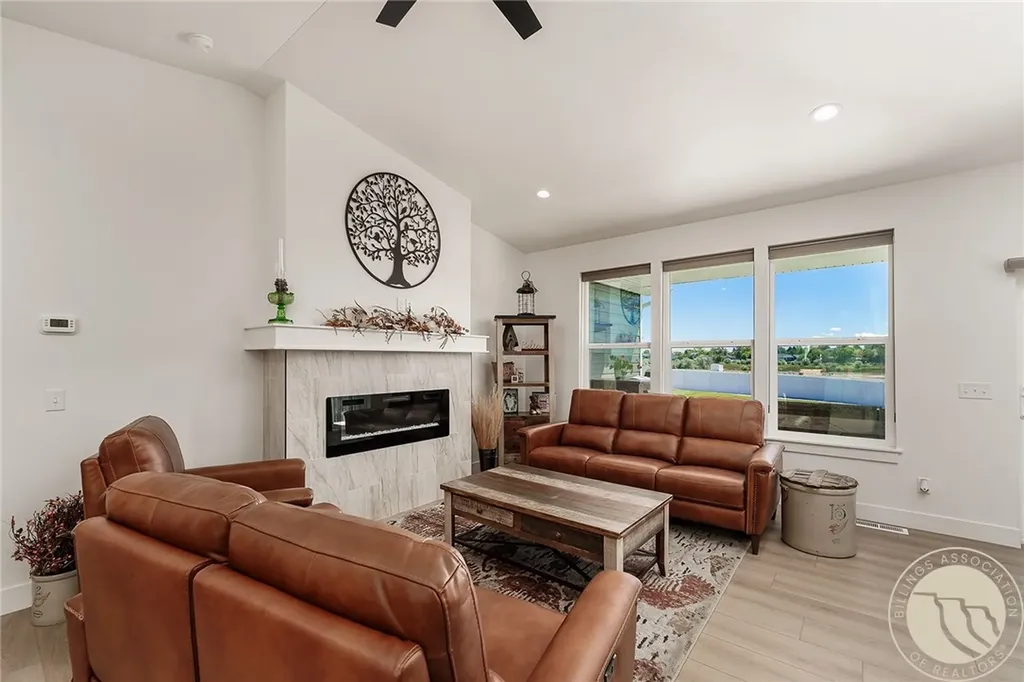 2507 Lake Heights Drive Billings MT 59105