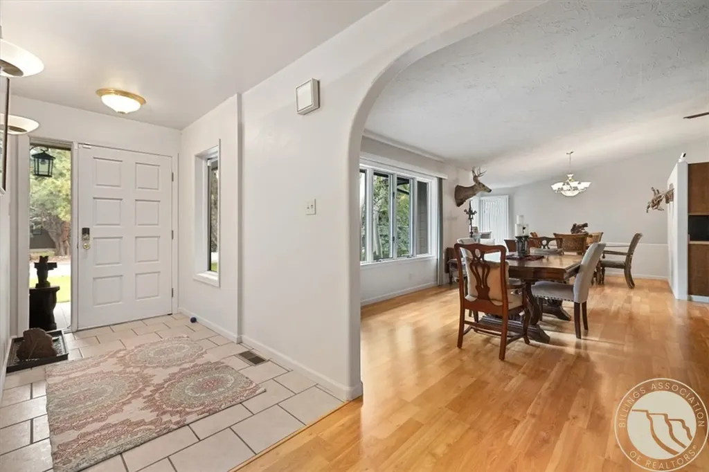 3043 Lloyd Mangrum Lane Billings MT 59106