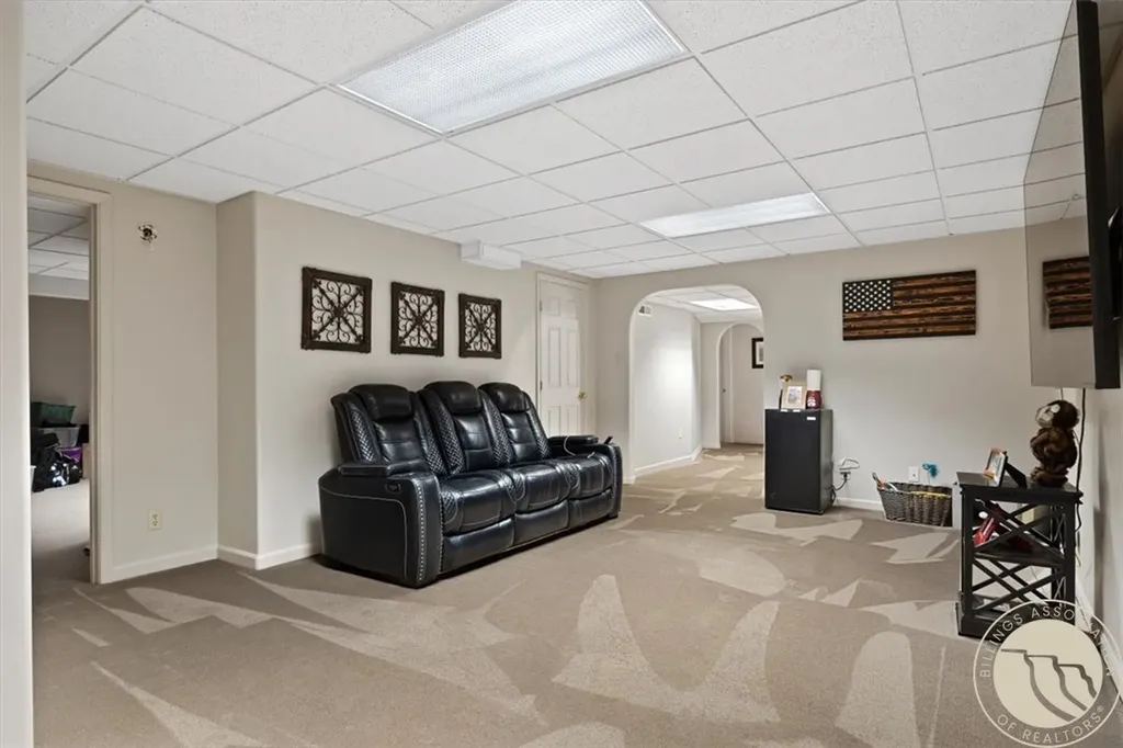 3043 Lloyd Mangrum Lane Billings MT 59106
