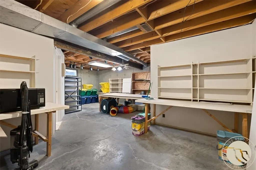 3043 Lloyd Mangrum Lane Billings MT 59106