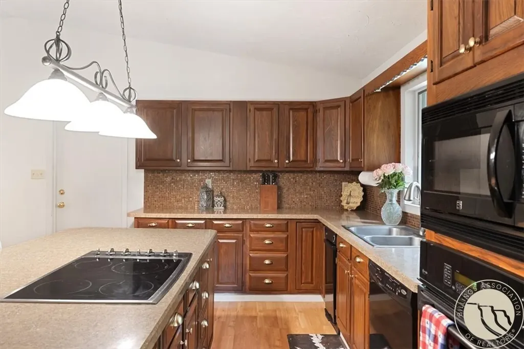 3043 Lloyd Mangrum Lane Billings MT 59106
