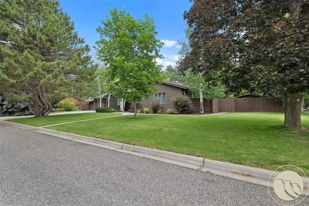 3043 Lloyd Mangrum Lane Billings MT 59106