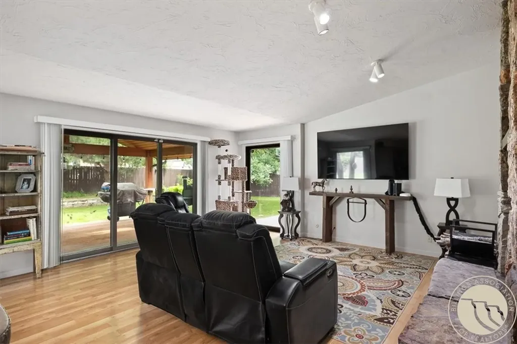 3043 Lloyd Mangrum Lane Billings MT 59106