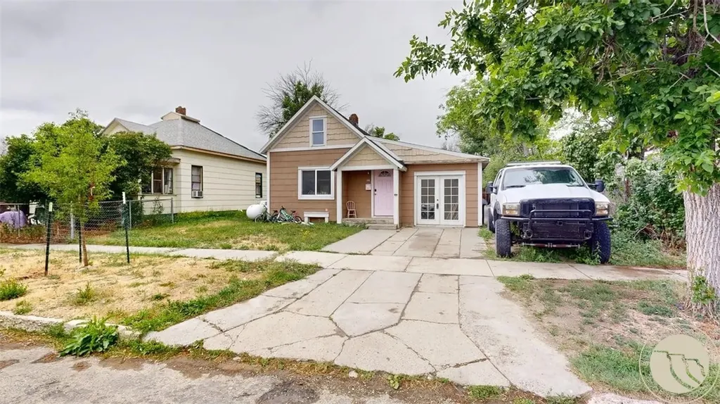 305 W 1st Street Roundup MT 59072