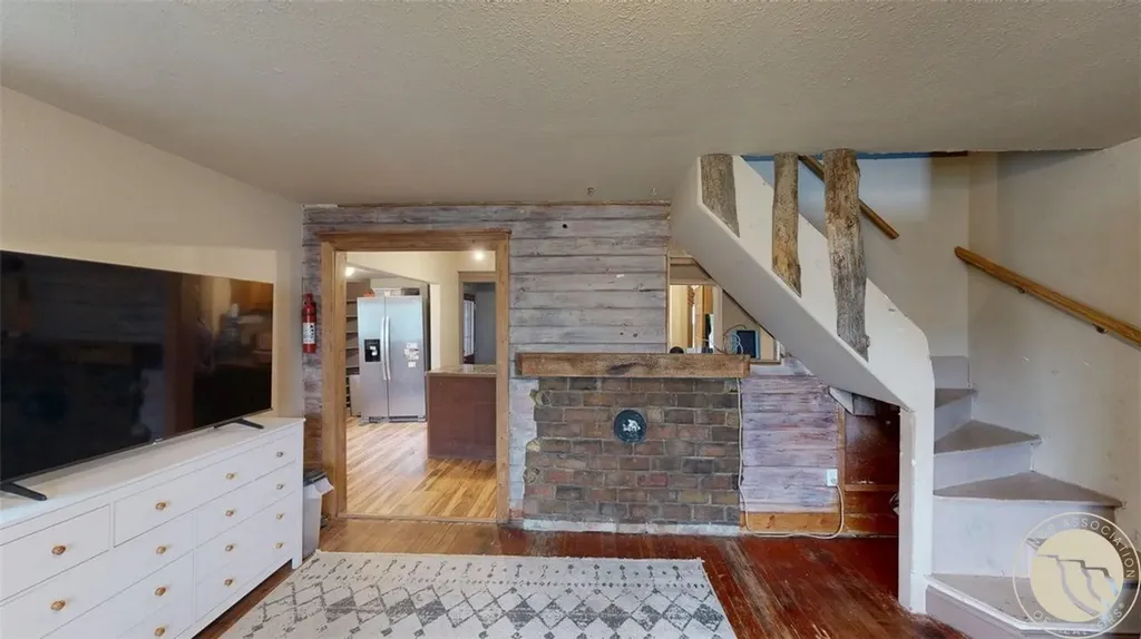305 W 1st Street Roundup MT 59072