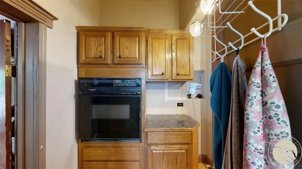 305 W 1st Street Roundup MT 59072