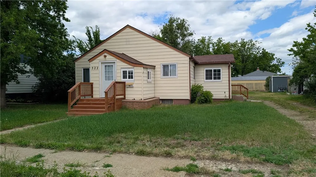 522 6th Street SE Sidney MT 59270