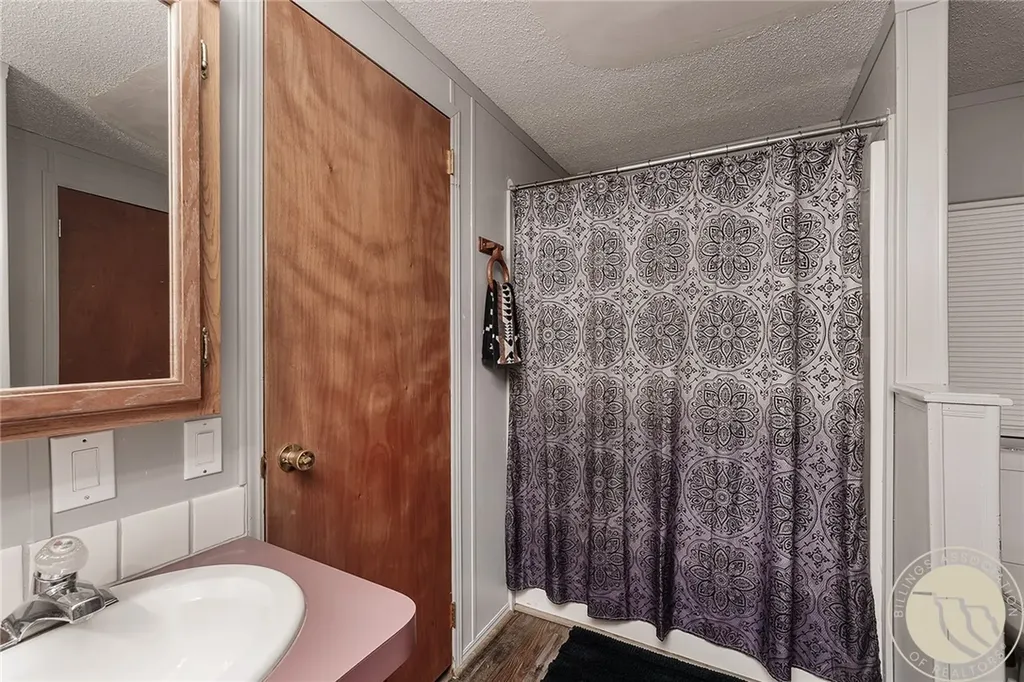 2930 Shale Rock Drive Shepherd MT 59079