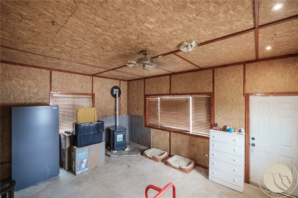 2930 Shale Rock Drive Shepherd MT 59079