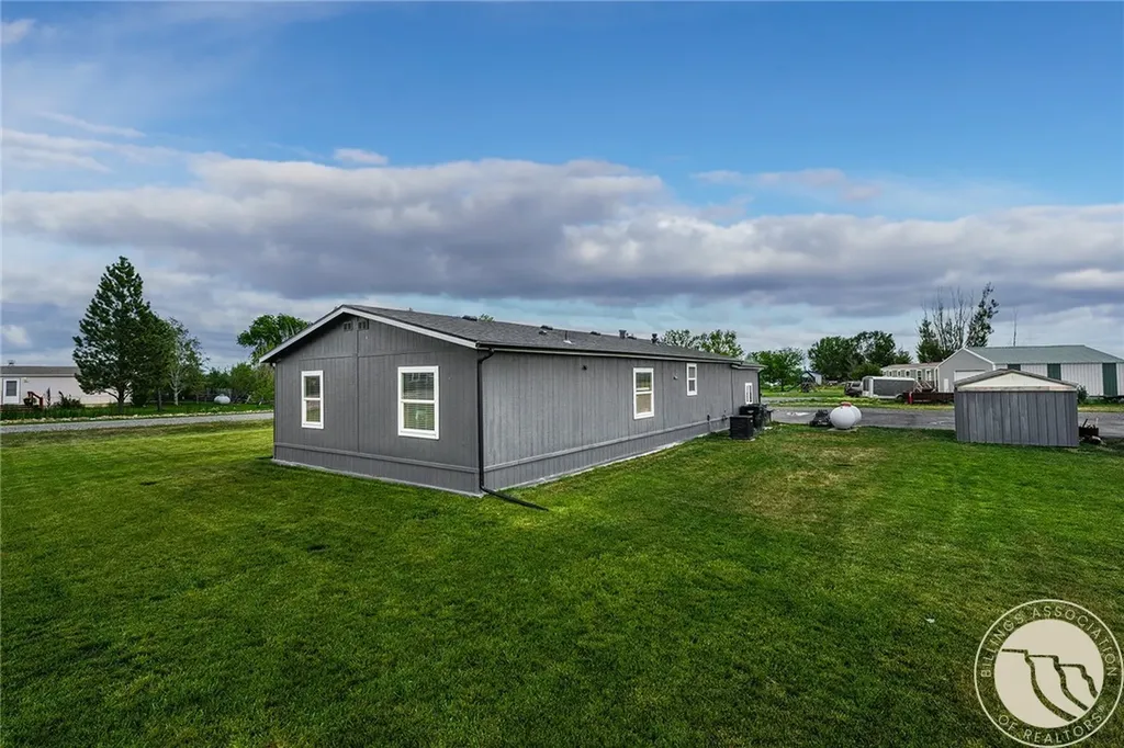 2930 Shale Rock Drive Shepherd MT 59079