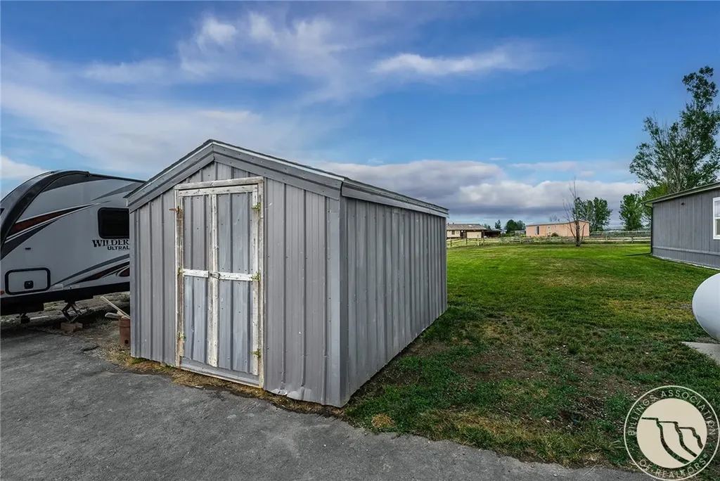 2930 Shale Rock Drive Shepherd MT 59079