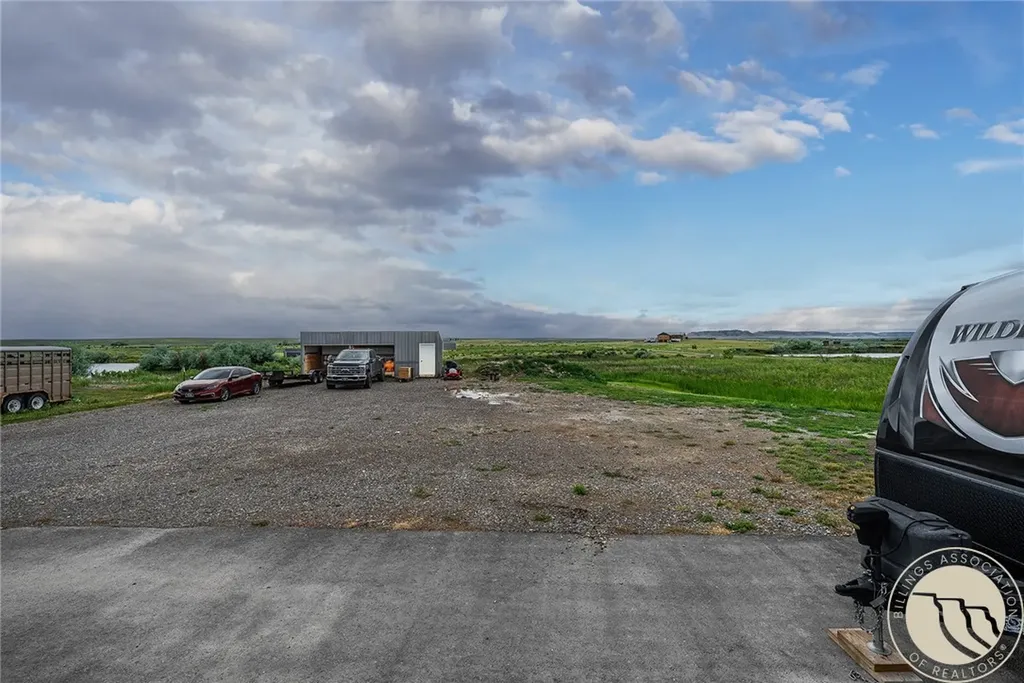 2930 Shale Rock Drive Shepherd MT 59079