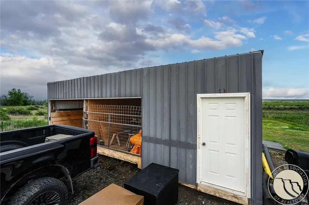 2930 Shale Rock Drive Shepherd MT 59079