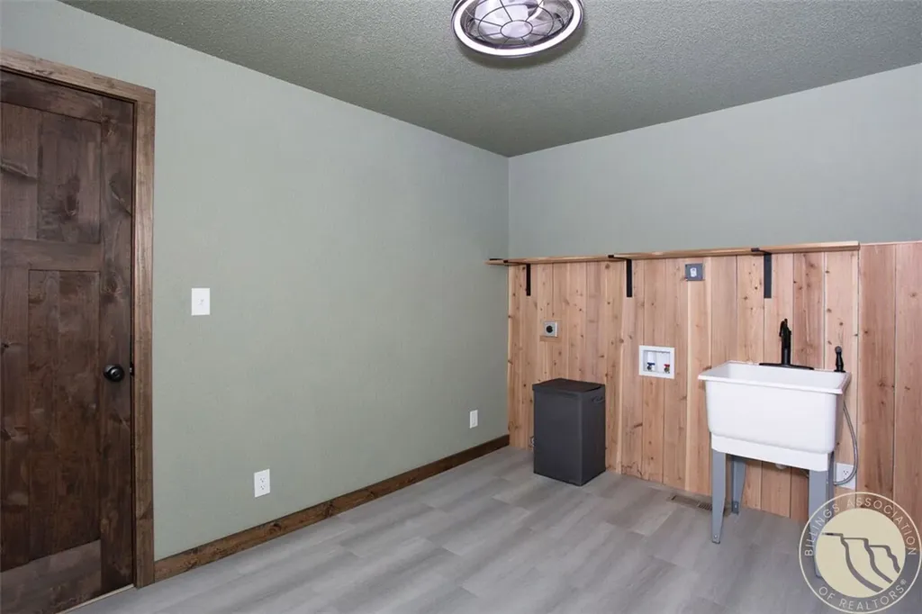 146 Minecha Avenue Huntley MT 59037