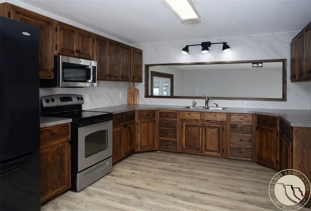 146 Minecha Avenue Huntley MT 59037