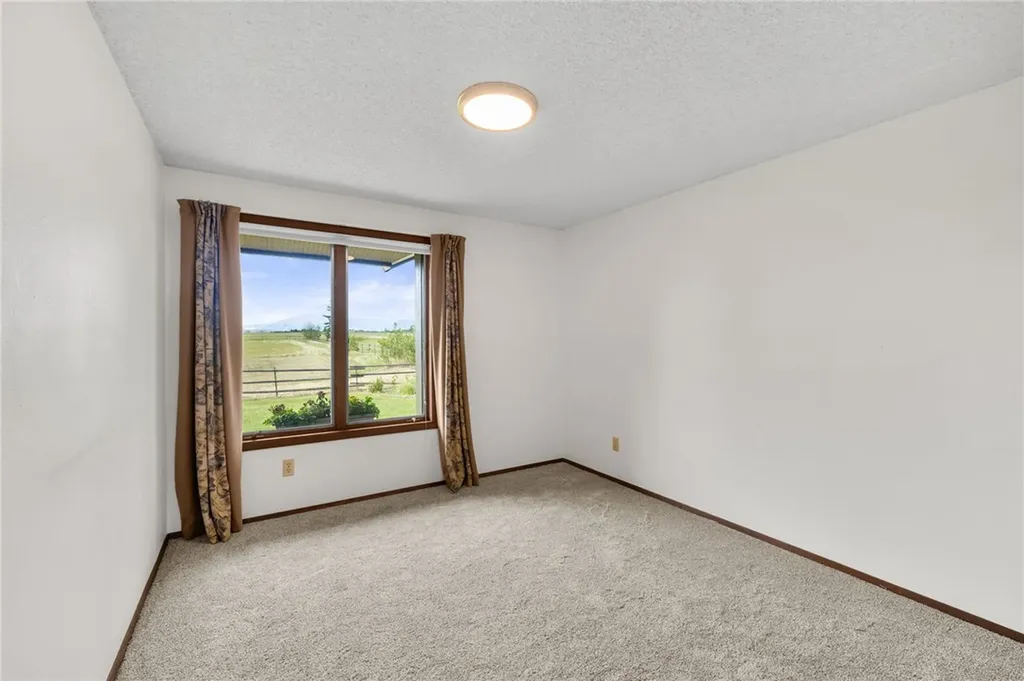14 Teini Road Roberts MT 59070