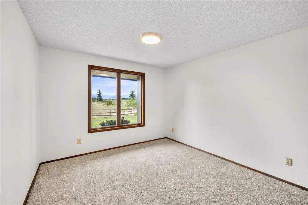 14 Teini Road Roberts MT 59070