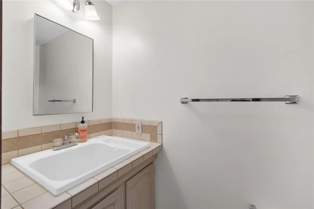 14 Teini Road Roberts MT 59070