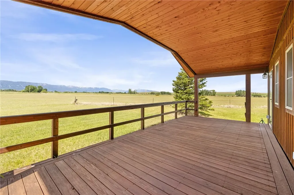 14 Teini Road Roberts MT 59070