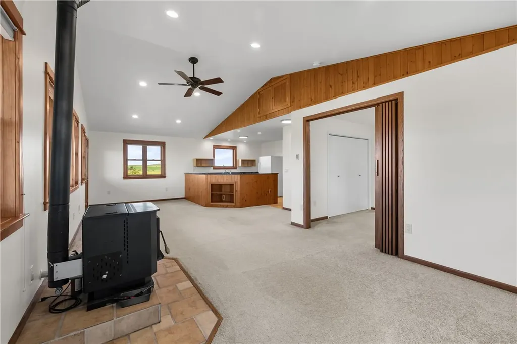 14 Teini Road Roberts MT 59070