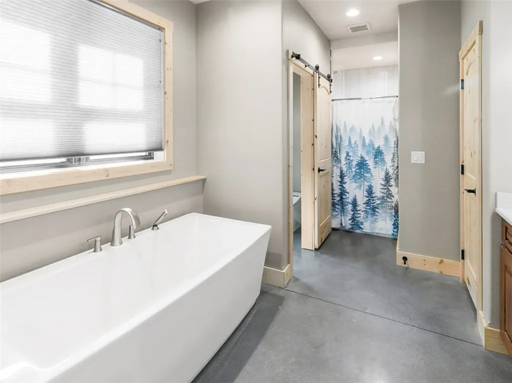 29 Lower Hawk Valley Road Columbus MT 59019