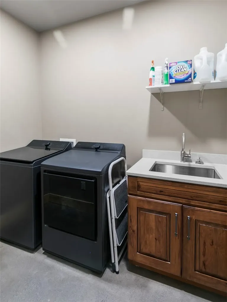 29 Lower Hawk Valley Road Columbus MT 59019